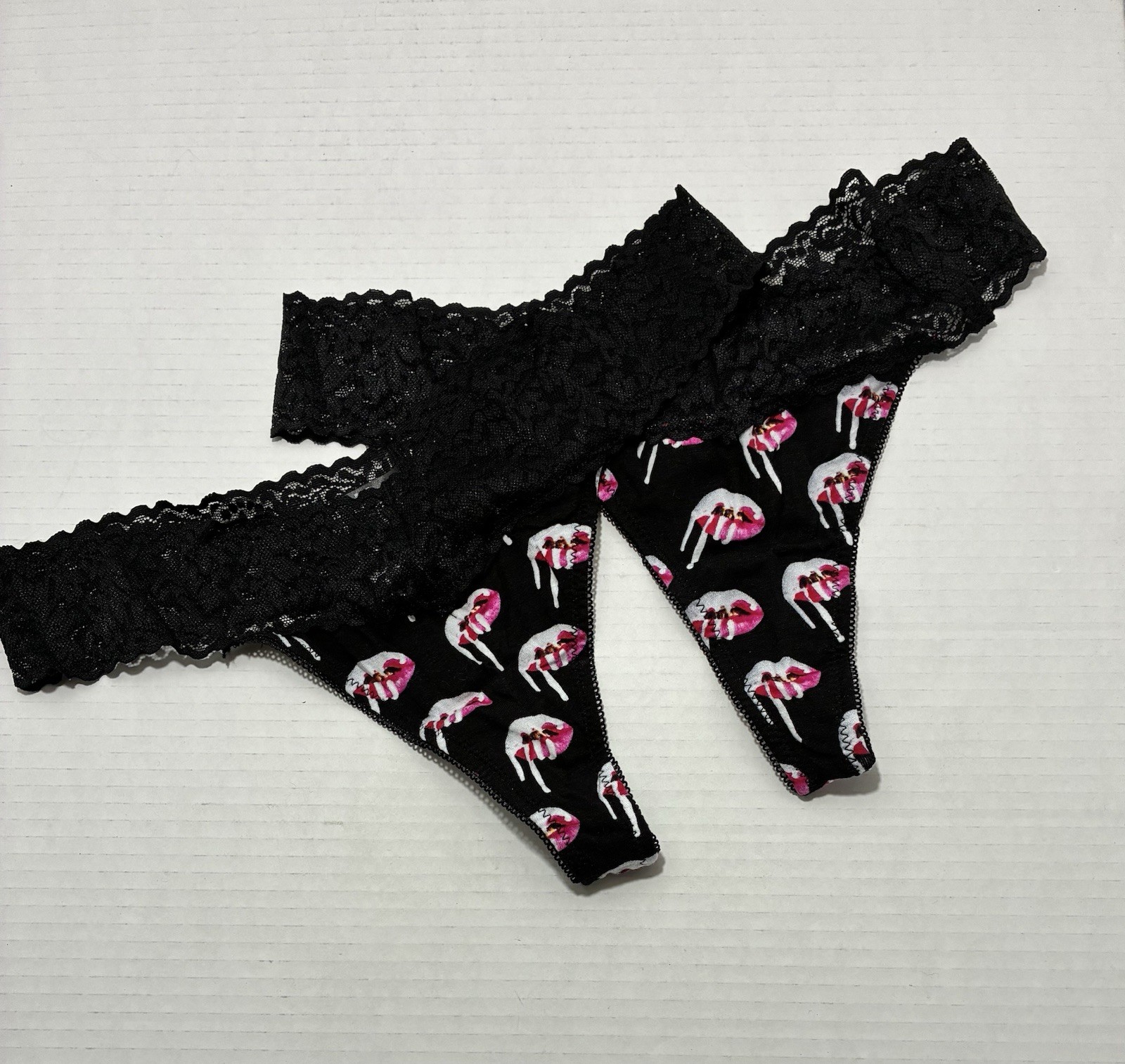 KYLIE Women’s Black Lace Lips Thong Panties One Size Stretch Cotton Blend