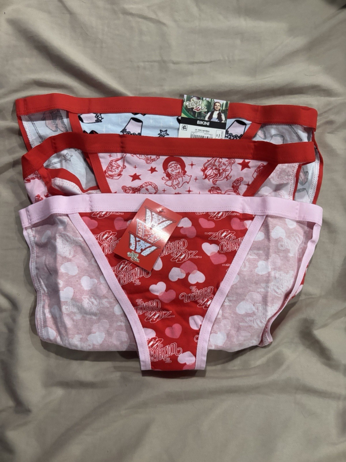 3 Pack women’s size medium (8-10) bikini Wizard of OzNew With Tags