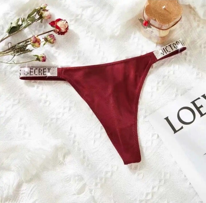3-pack Victoria’s Secret Thong Size Medium Colors White / pink / Rose Red NWTs