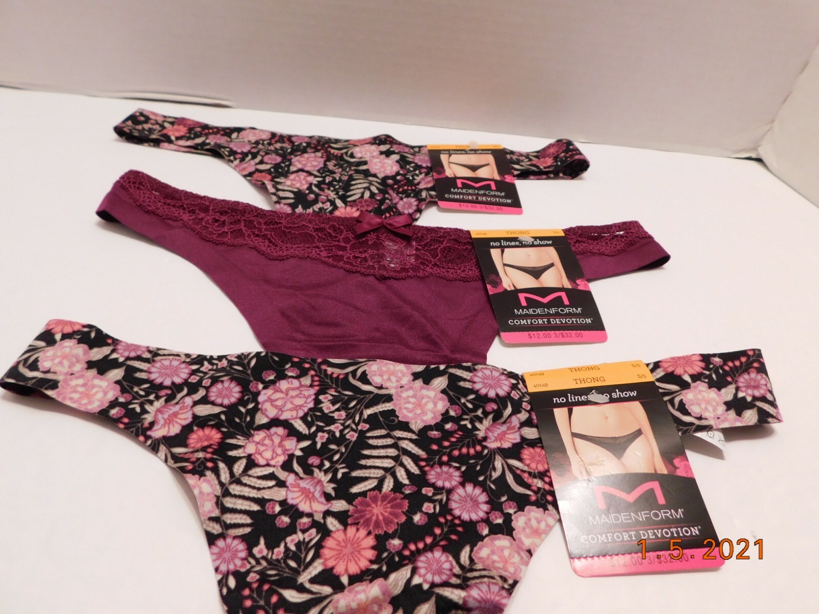 Maidenform 3 Pairs Comfort Devotion Thong, Panty Size S/5 Mixed Lot 40149 NWT