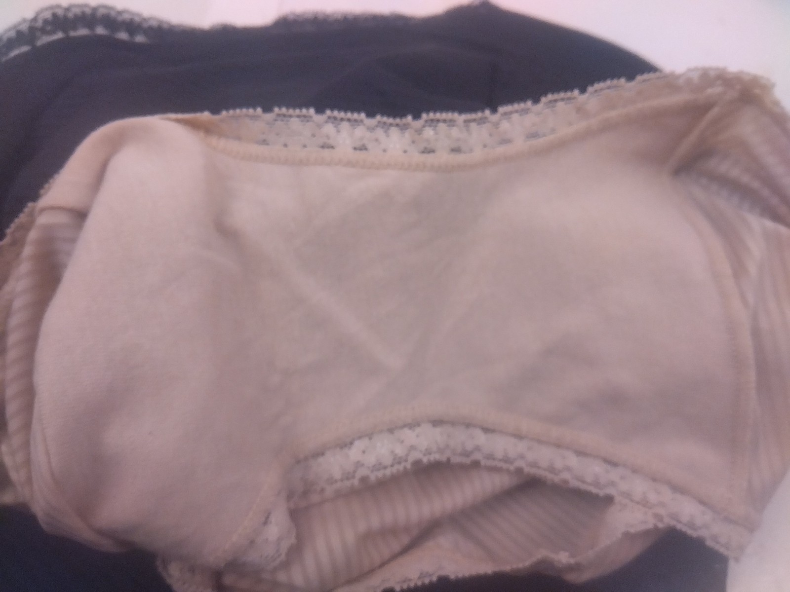 Vanity Fair 3 Pack Black/Beige Light & Luxe Briefs Size 4XL- New. (65)