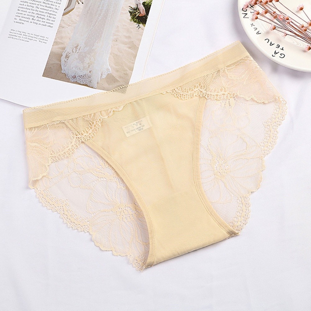 Breathable Lace Triangle Pants for Women with Hip Lifting and Comfortable Fit