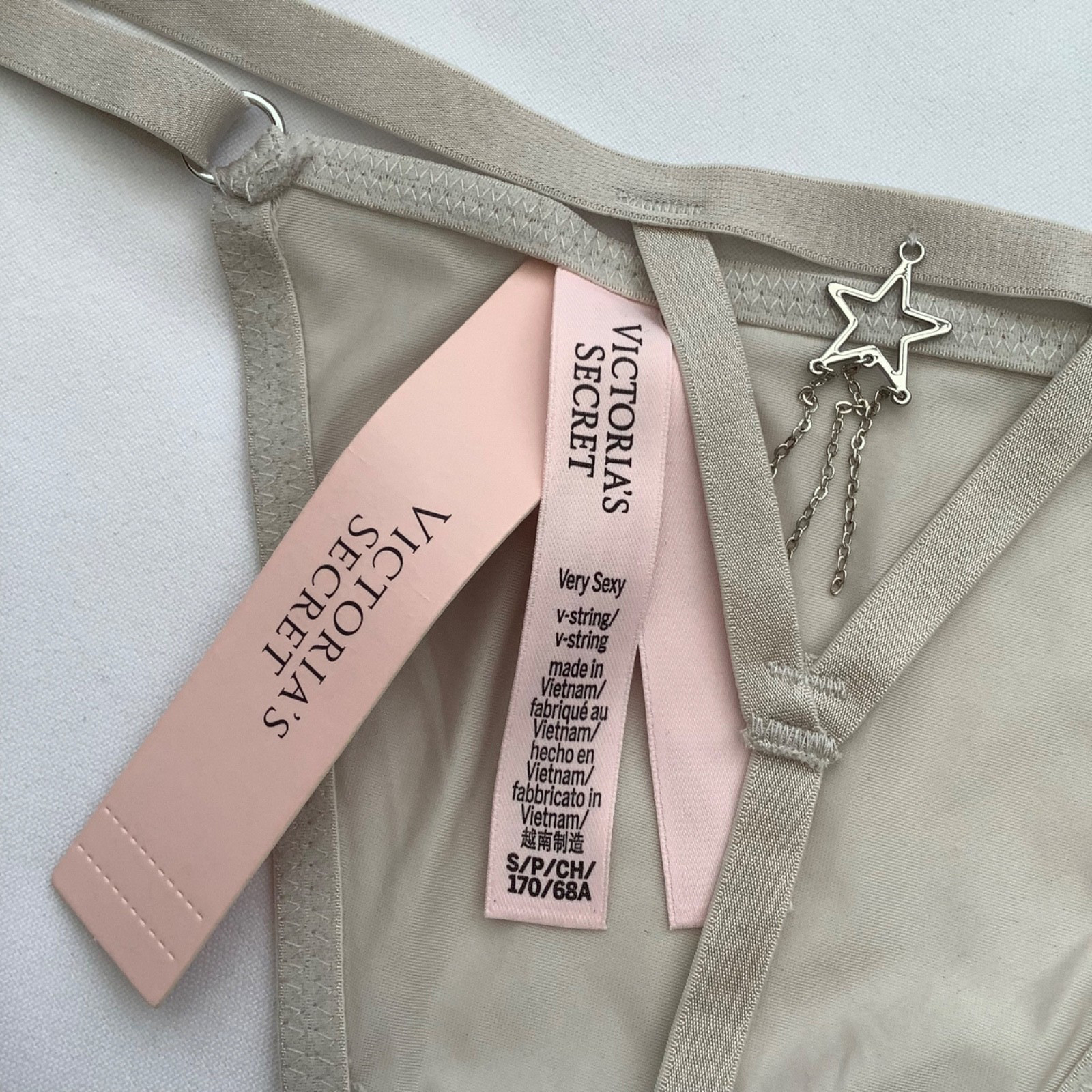 Victoria’s Secret Very Sexy Silver Star Back V-string Thong Panties Size S BNWT