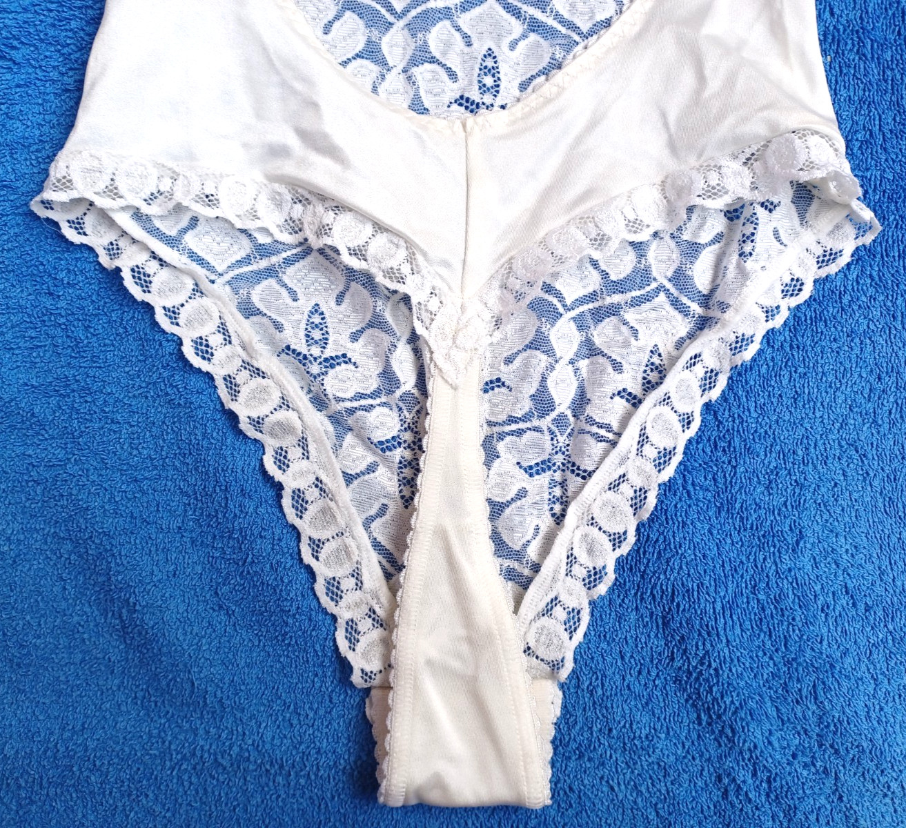 PANACHE Lingerie Beautiful Florencia Stretch Floral Lace Satin Bow Bodyshape 32D