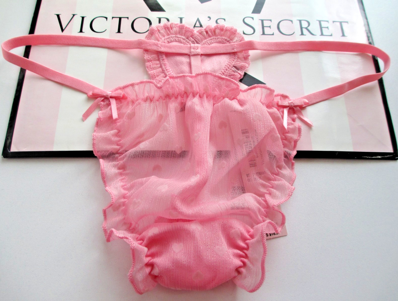 VICTORIA’S SECRET DREAM ANGELS Heart Shiffon String Thong Panty VS Pink Ruffle M