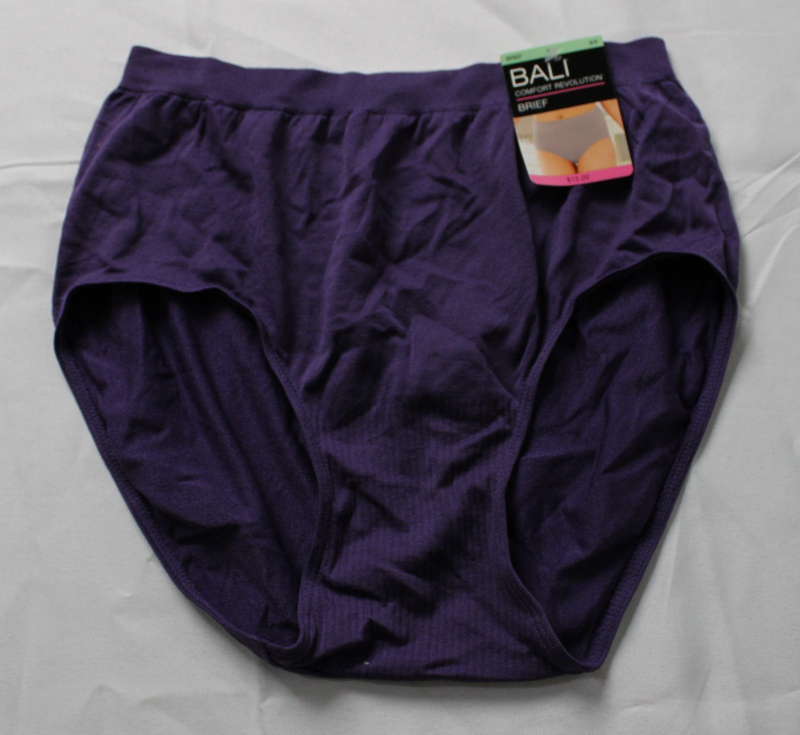 Bali Women’s Seamless Full Coverage Microfiber Briefs AP2 Purple Size: 8/9 NWT