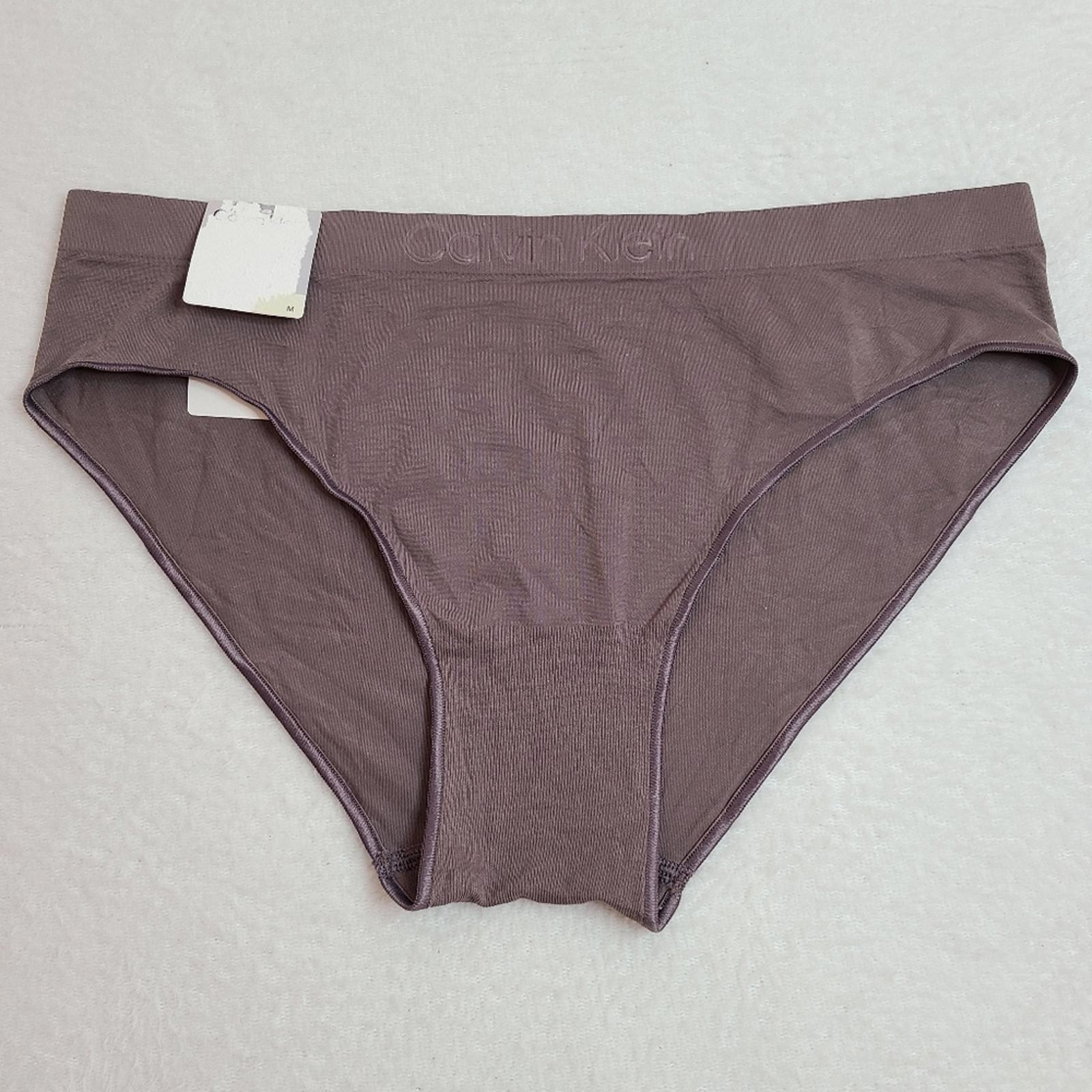 Calvin Klein Seamless Bonded Flex Bikini Panty Size M Taupe