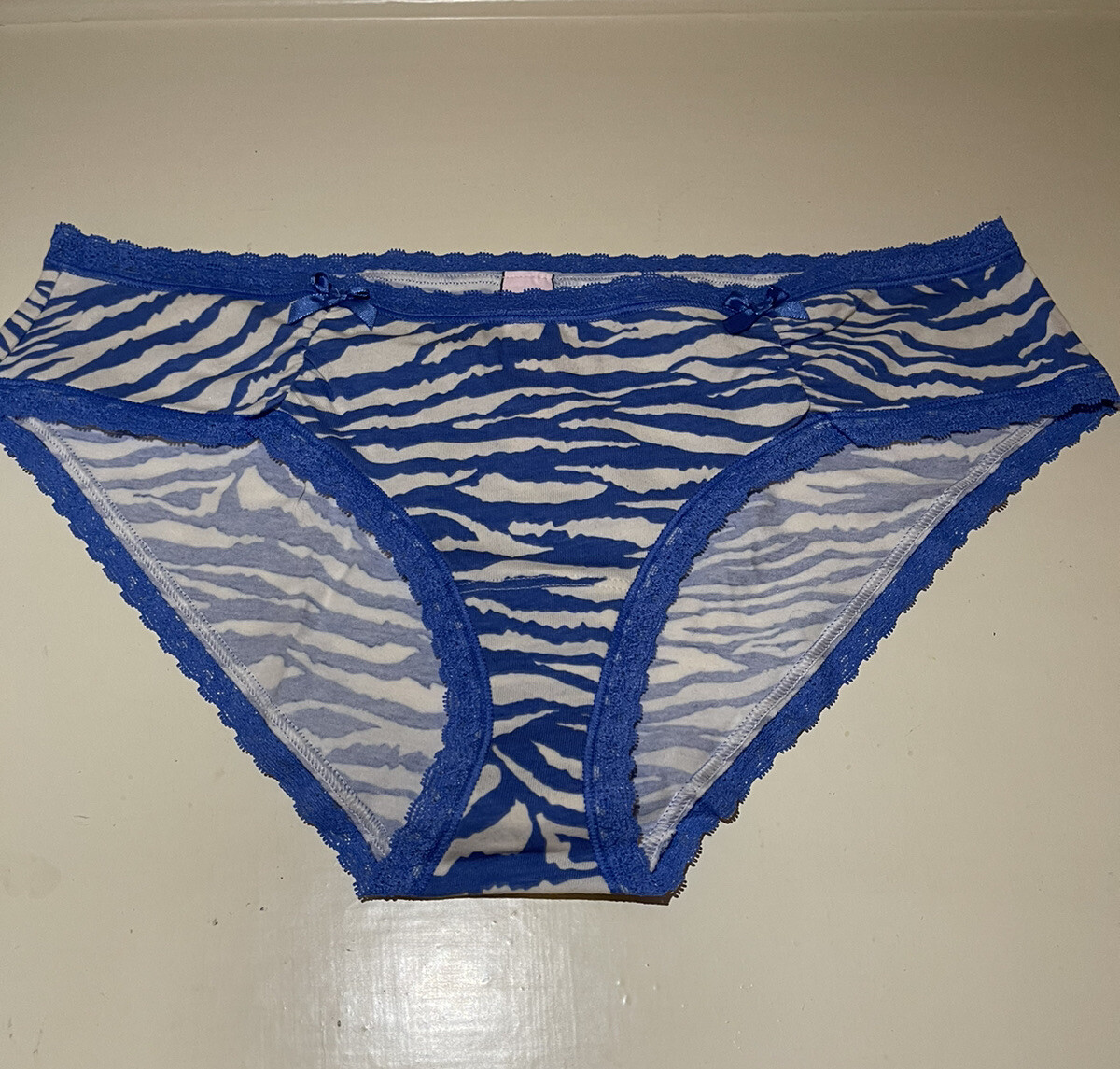 Victoria’s Secret Underwear Large Lot (3) See Photos