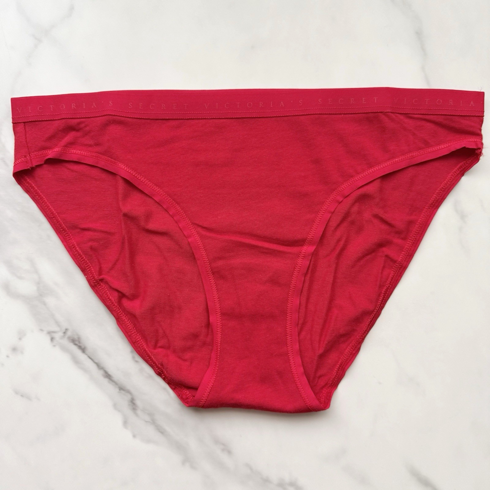 Victoria’s Secret Stretch Cotton Smooth Bikini Panty Lipstick Size M