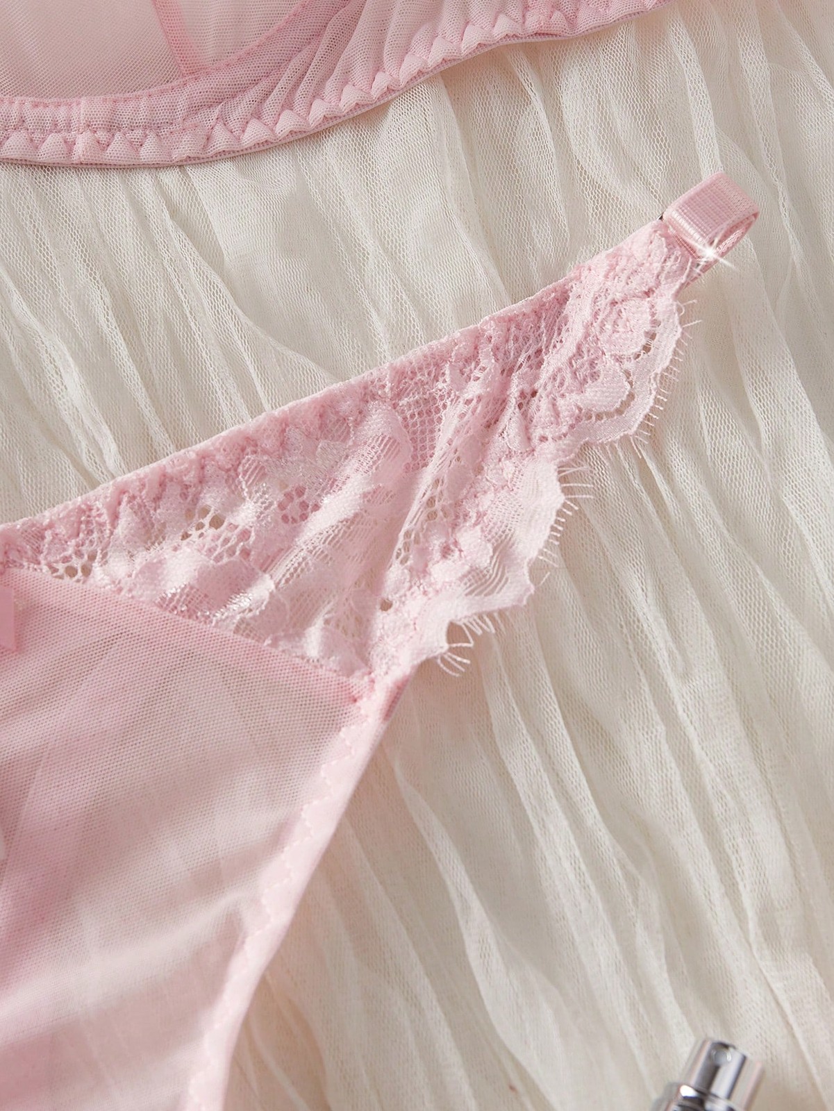 Pink Lace & Mesh Patchwork Underwired Bra and Panties Set Seductive Cheap24