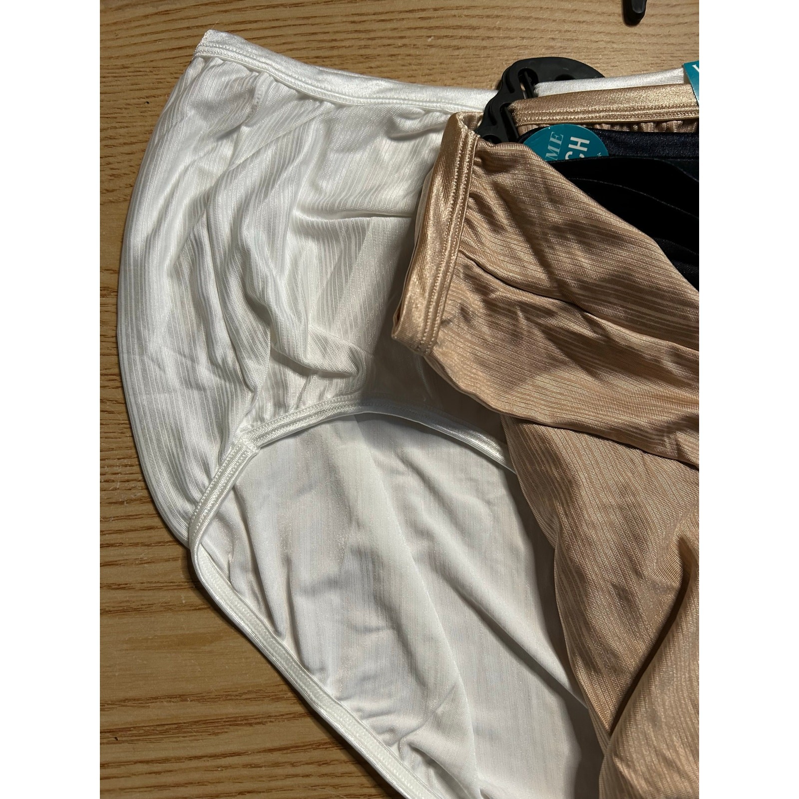 New Women’s Vanity Fair 3 Pack Brief panties White Beige Black size 4XL