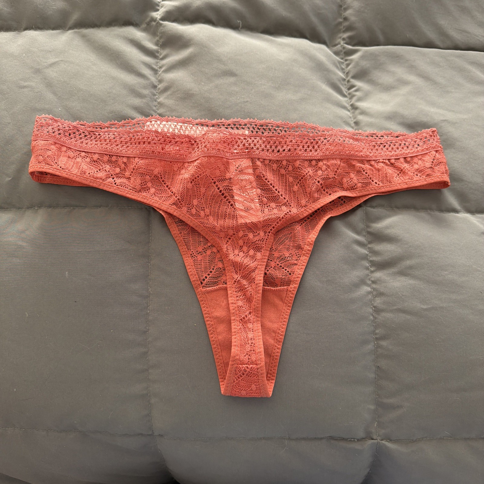 NWT SIMONE PERELE Womens Size 2 (US S) Comete Thong Panties