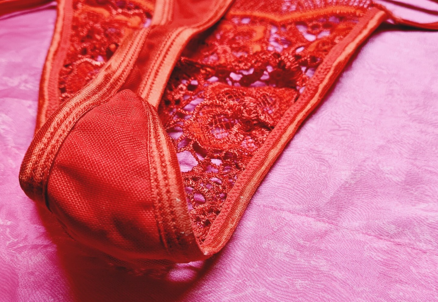 VTG Second Skin SZ 2X Silky Satin string bikini Thong Pantie Unisex RED