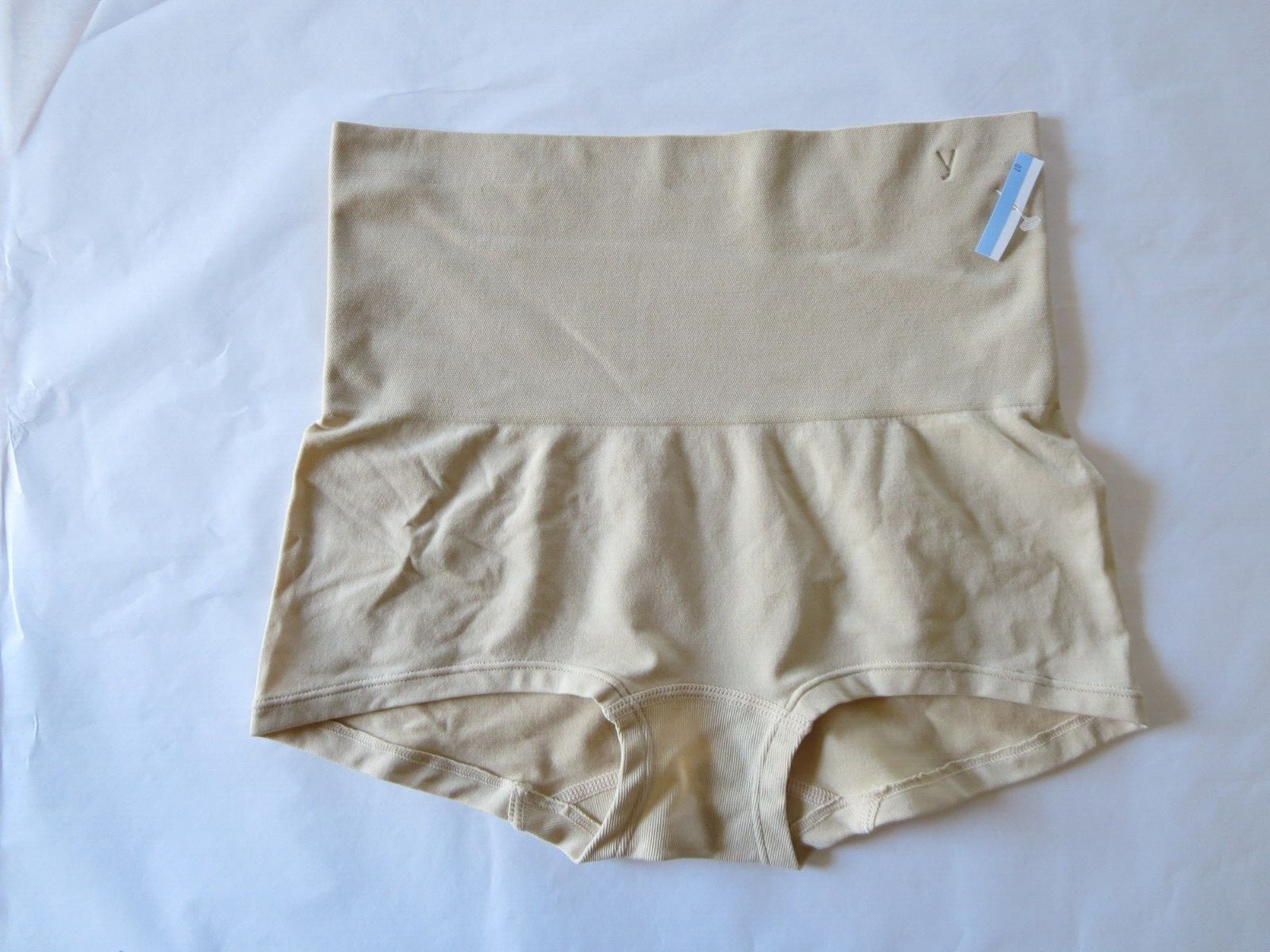 YUMMIE ULTRALIGHT SEAMLESS GIRL SHORT PANTY, NUDE, M/L, NWOT