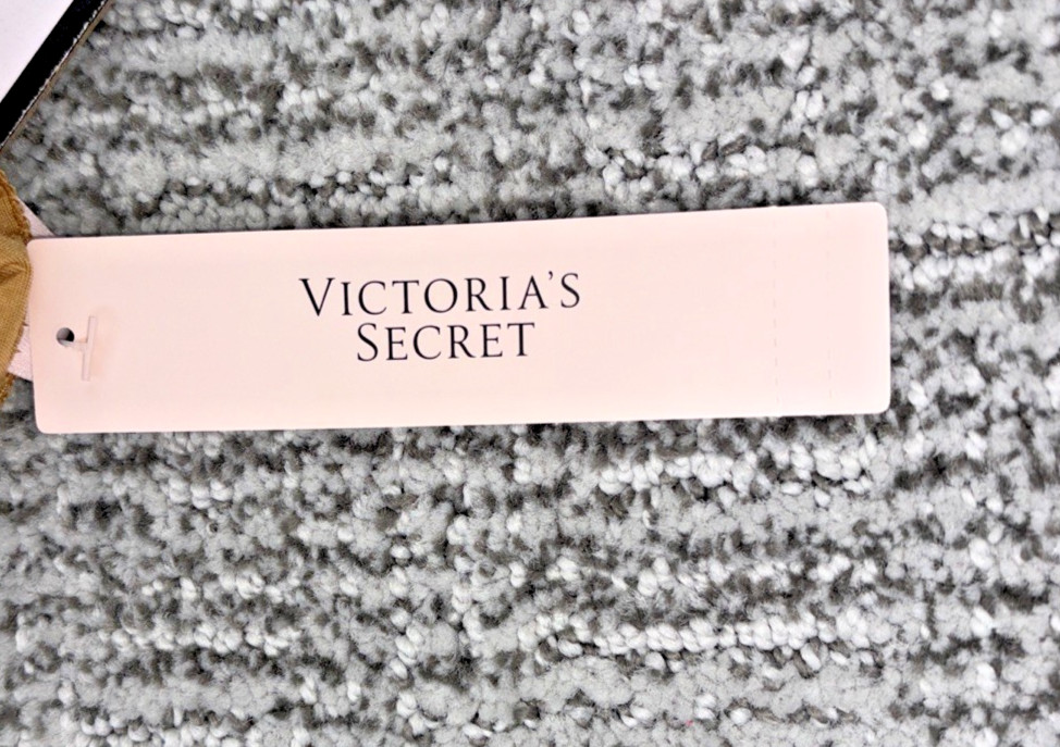 Victoria’s Secret Very Sexy NWT Small Gold Leopard Shine Strap Thong Panty Bling