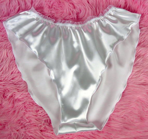 VTG style Glossy WHITE Satin SHiny ladies high cut flutter tap panties Slip M-XL