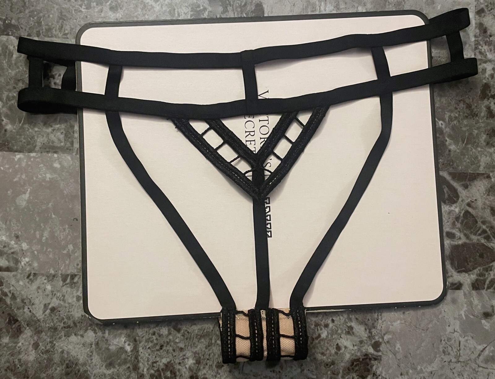 NWT VICTORIA’S SECRET XS BLACK POLKA DOT STRAPPY CUTOUT RARE CHEEKINI PANTIES