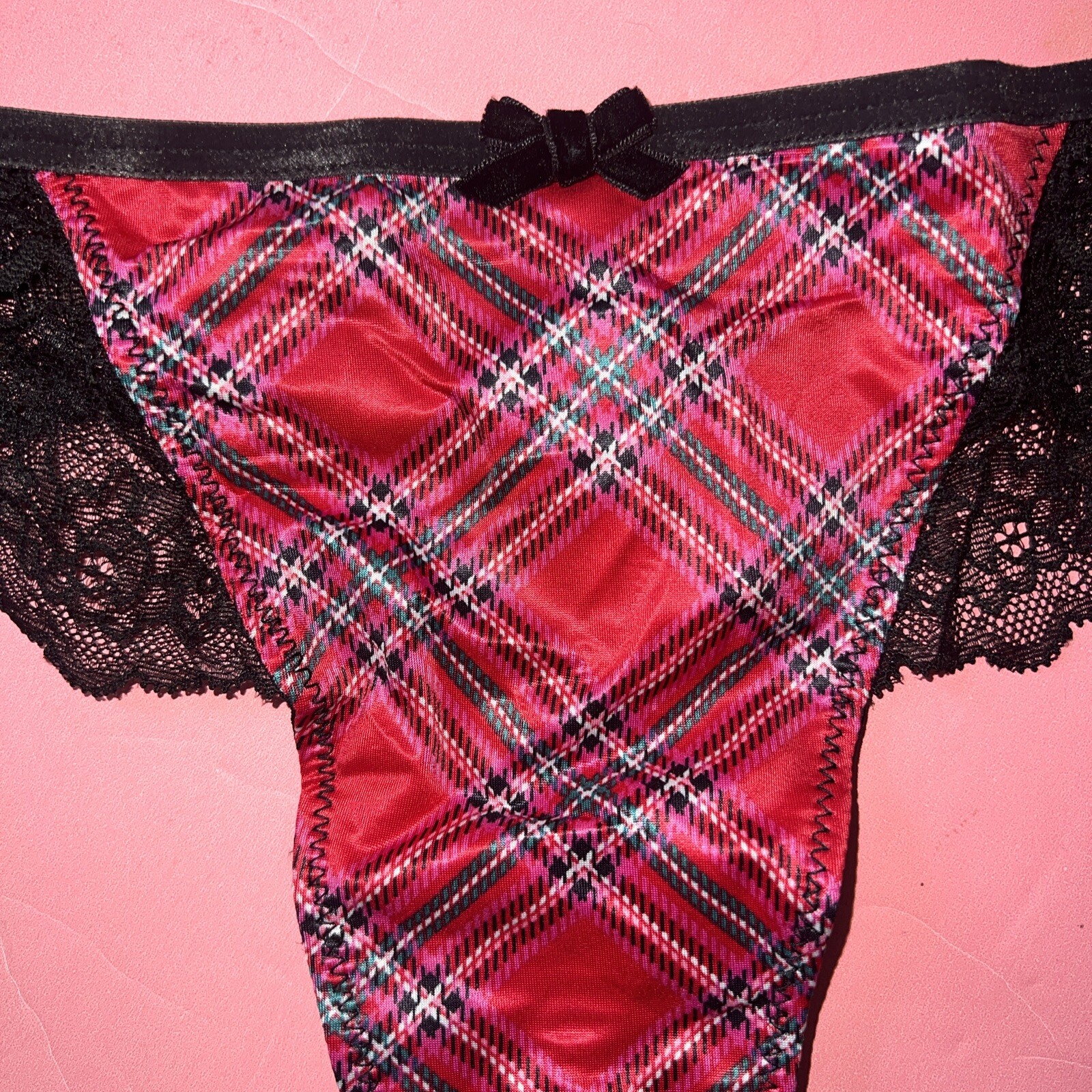 Victoria’s Secret S,M,L,XL thong panty RED BLACK lace PLAID velvet Velour Bow