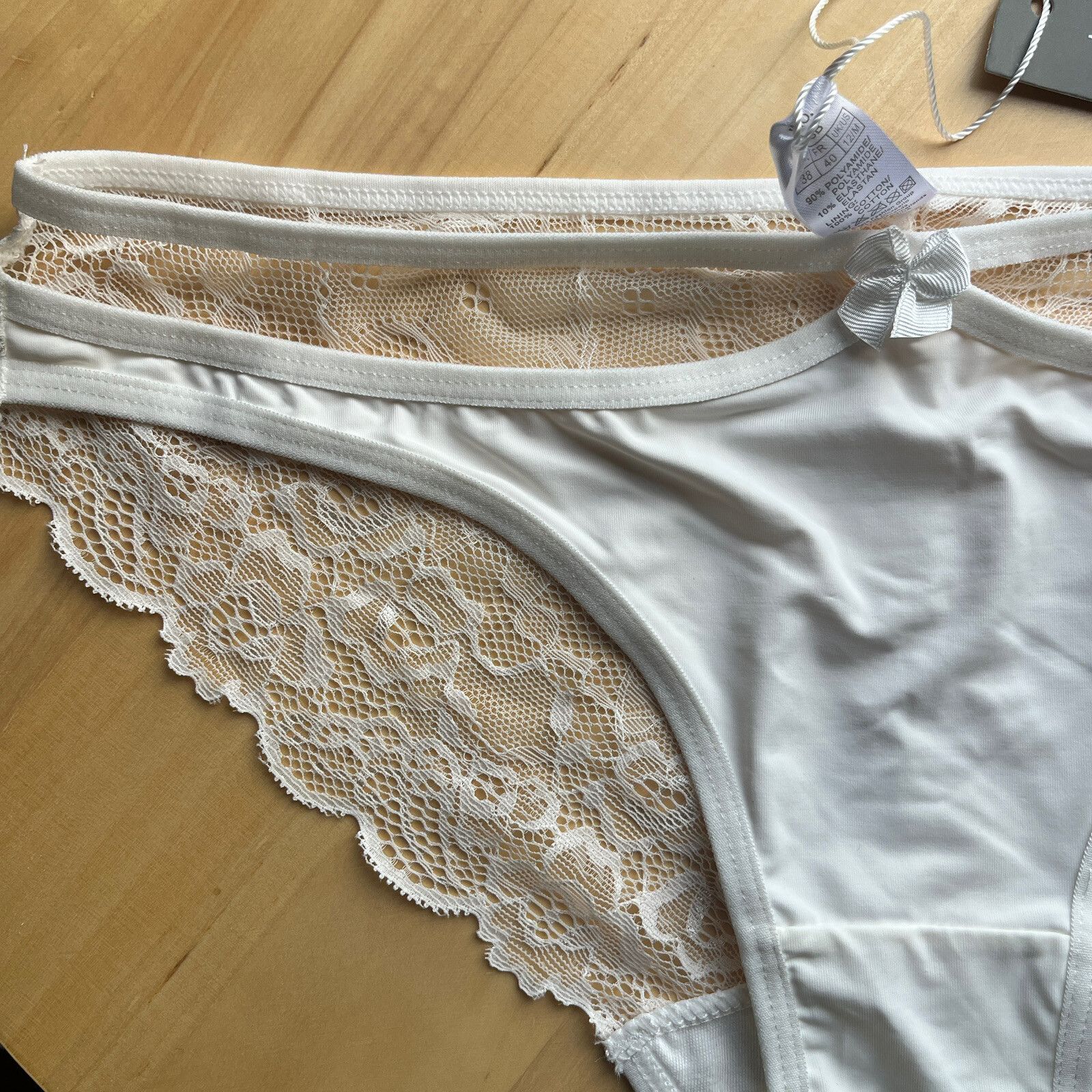 Lingadore knickers with lace back, size UK 12 (M), brand new with tags