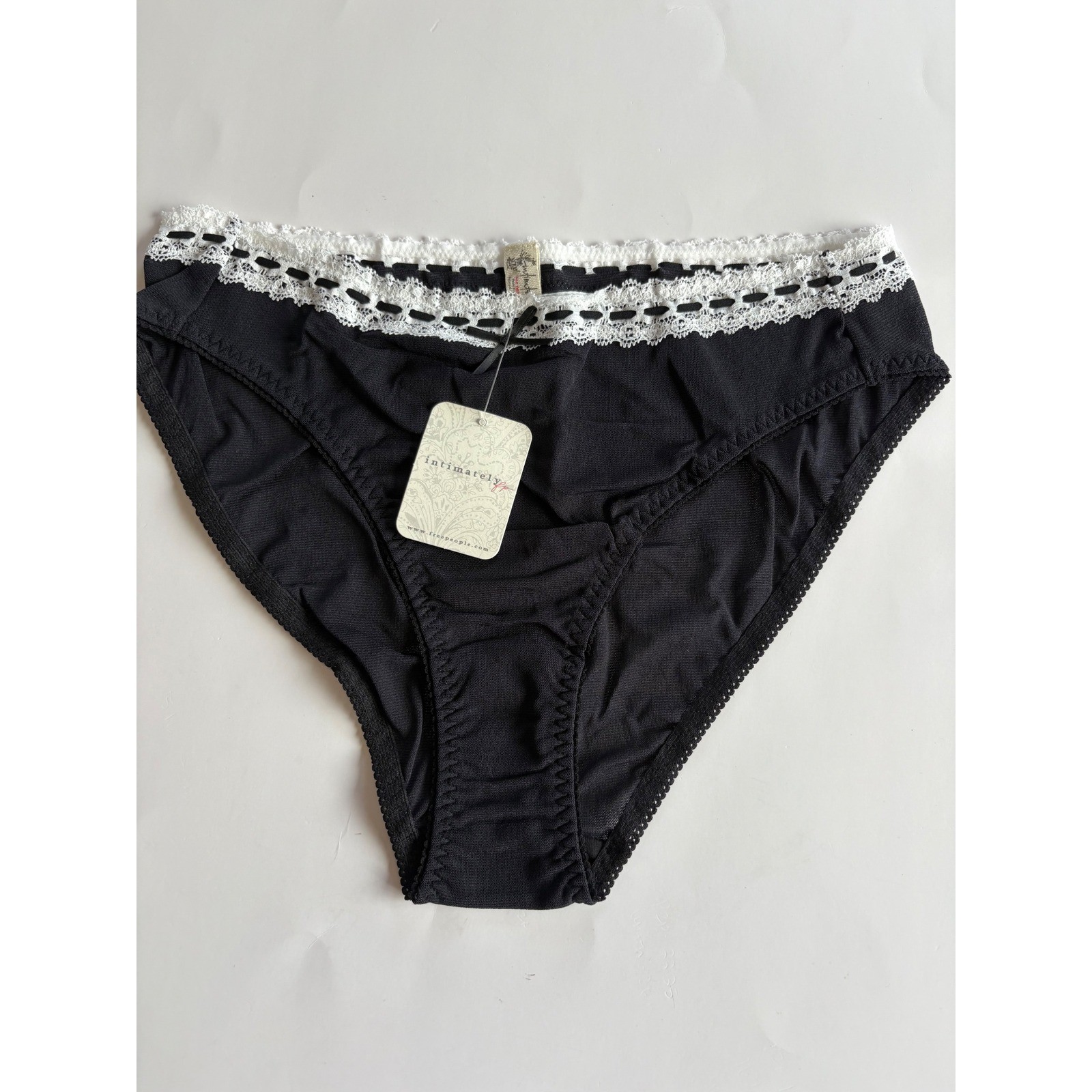 Intimately Free People Black Lace Trim Bikini Panties So Sweet Bikini Medium NEW
