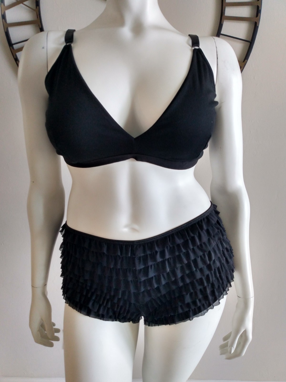 Daisy Corsets Black Ruffled Bloomers with Bow at the Back Women’s Size 3 XL