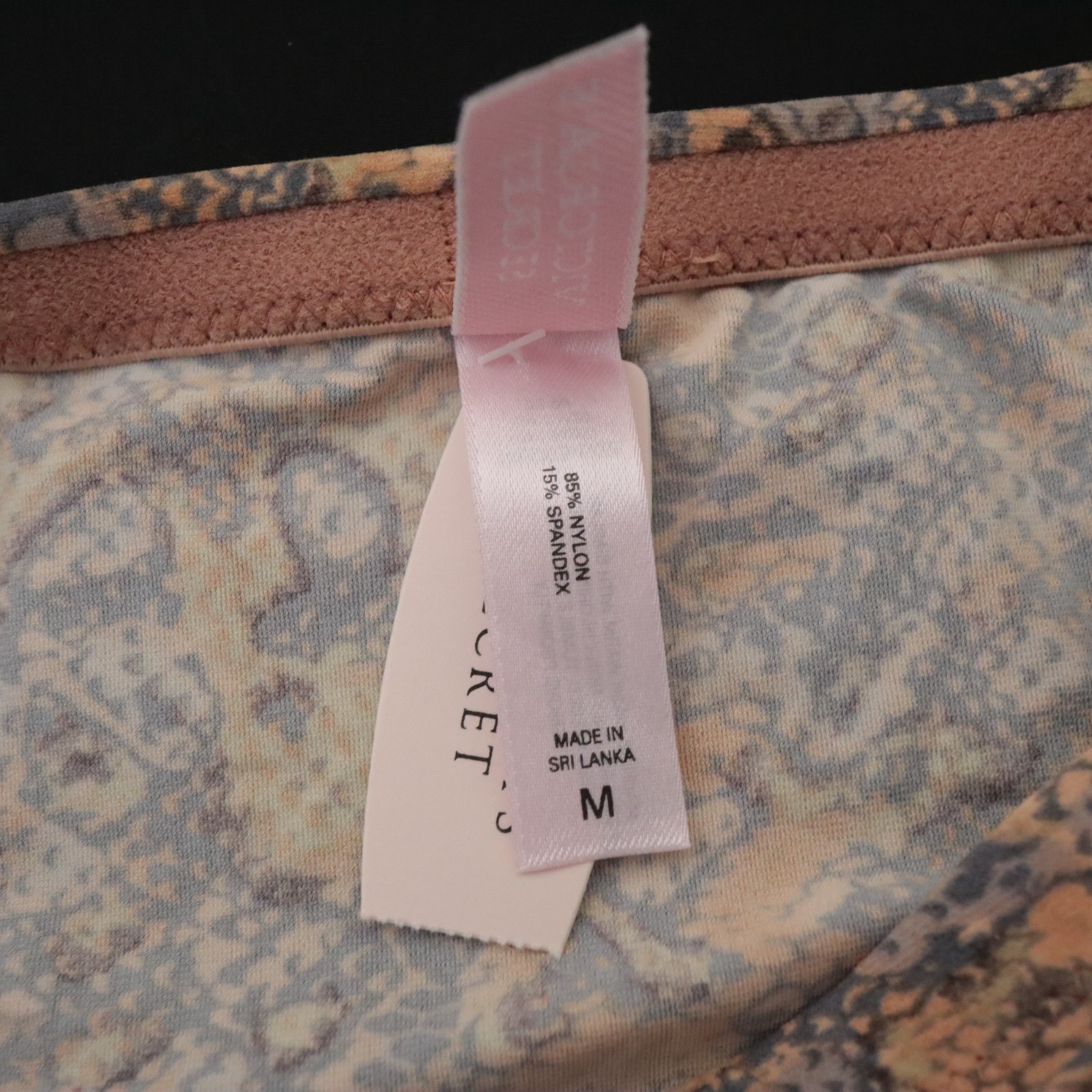 NEW Victoria’s Secret VTG Y2K Silky Body Seamless High Cut Brief Panty M