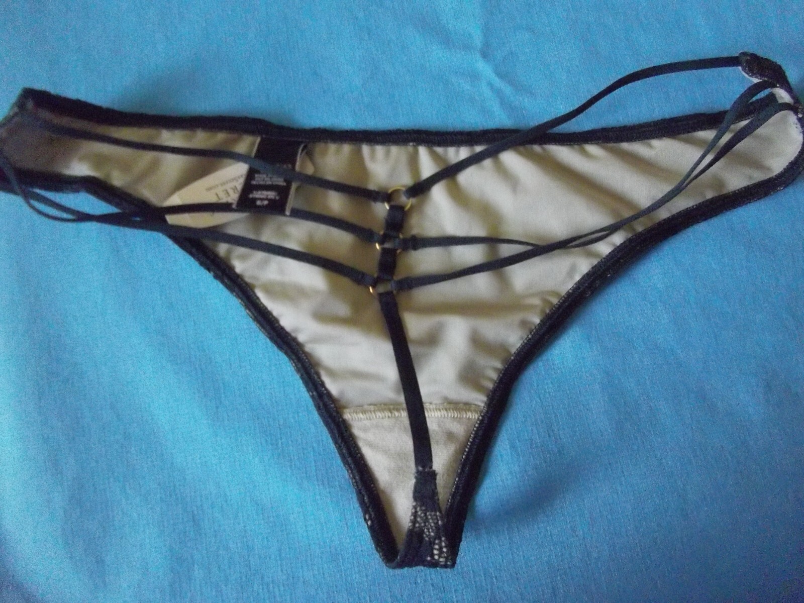 NWT VICTORIA’S SECRET V-String Thongs Black Lace 3-String PANTIES S/P