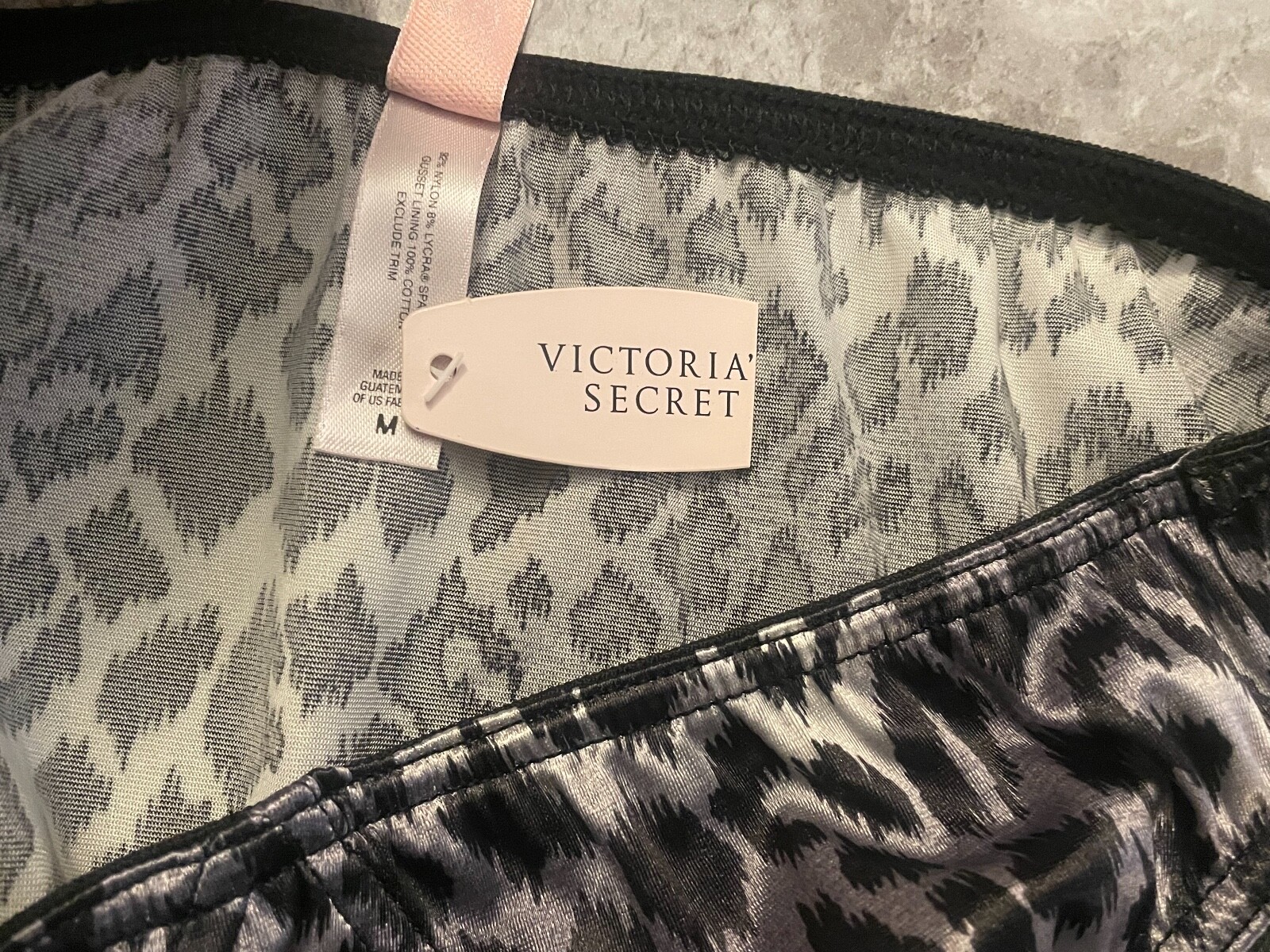 NWT VICTORIA’S SECRET M LEOPARD CHEETAH SECOND SKIN SATIN VINTAGE RARE PANTIES