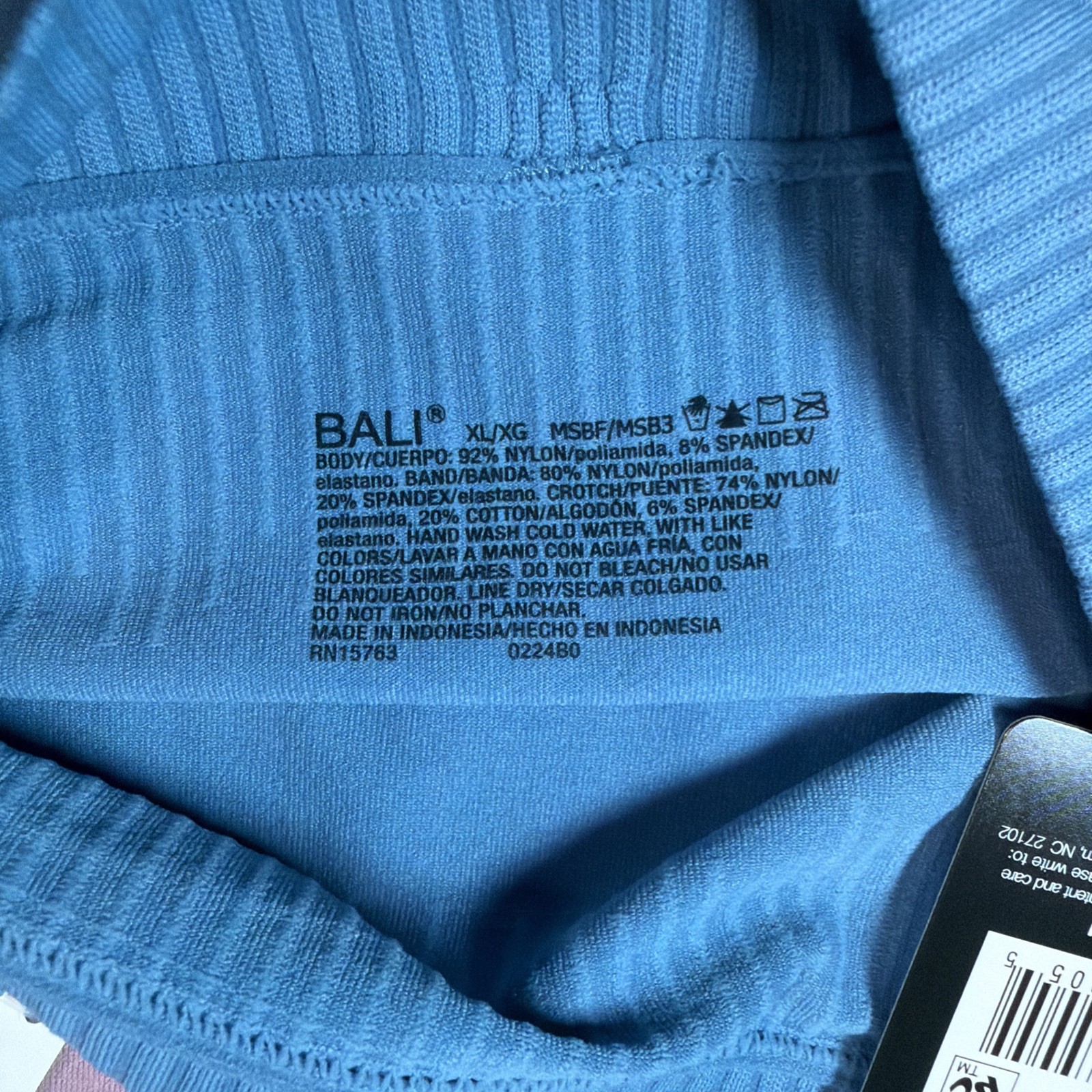 Bali Comfort Revolution Modern Seamless Blue Red Brief Panty XL/8 DFMSBF 4 Pack