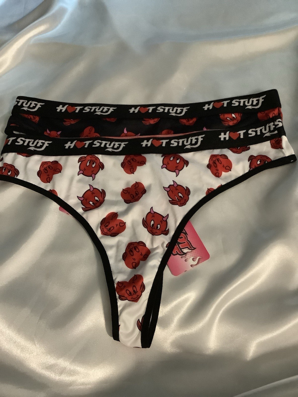 HOT STUFF Women’s Red White Black Cartoon Devil Print Thongs (10) X-LARGE
