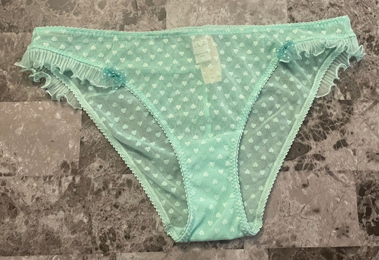 NWT VICTORIA’S SECRET M GREEN HEART MESH SHEER RUFFLE BOW RARE BIKINI PANTIES