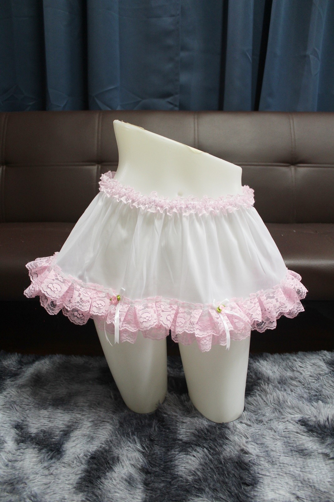 #A274 Vintage Style 2XL/ElasticW.24-42″ White Nylon Pink Lace Half Slip Length8″