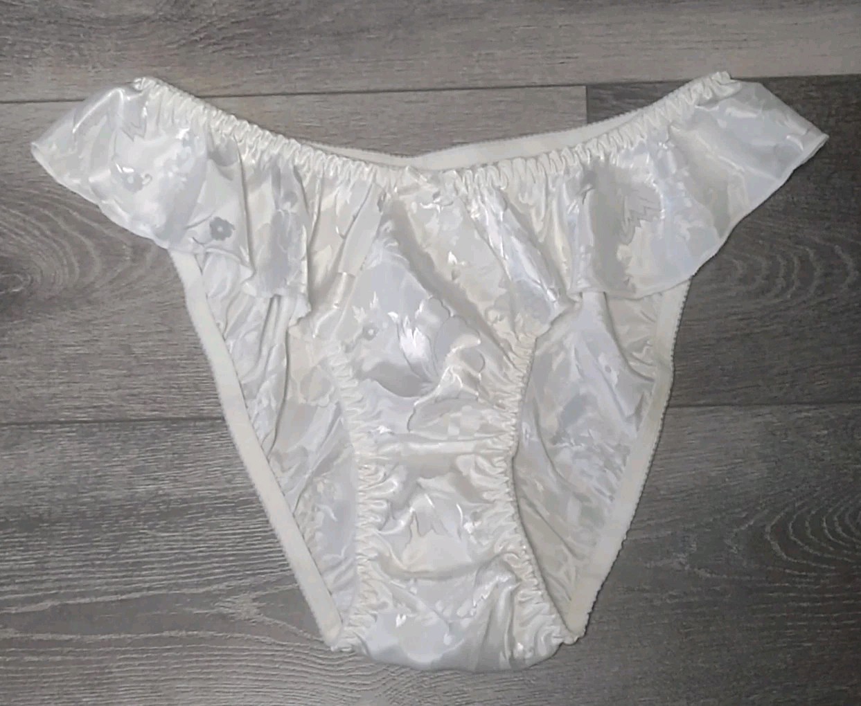 Vtg Satin Flutter Tap Panty Ivory Floral Embossed Classified Size Large