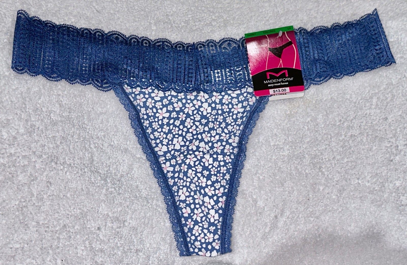 MAIDENFORM Sexy Must Haves Scalloped Lace Blue Daisy Thong Panty Womens Sz S M L