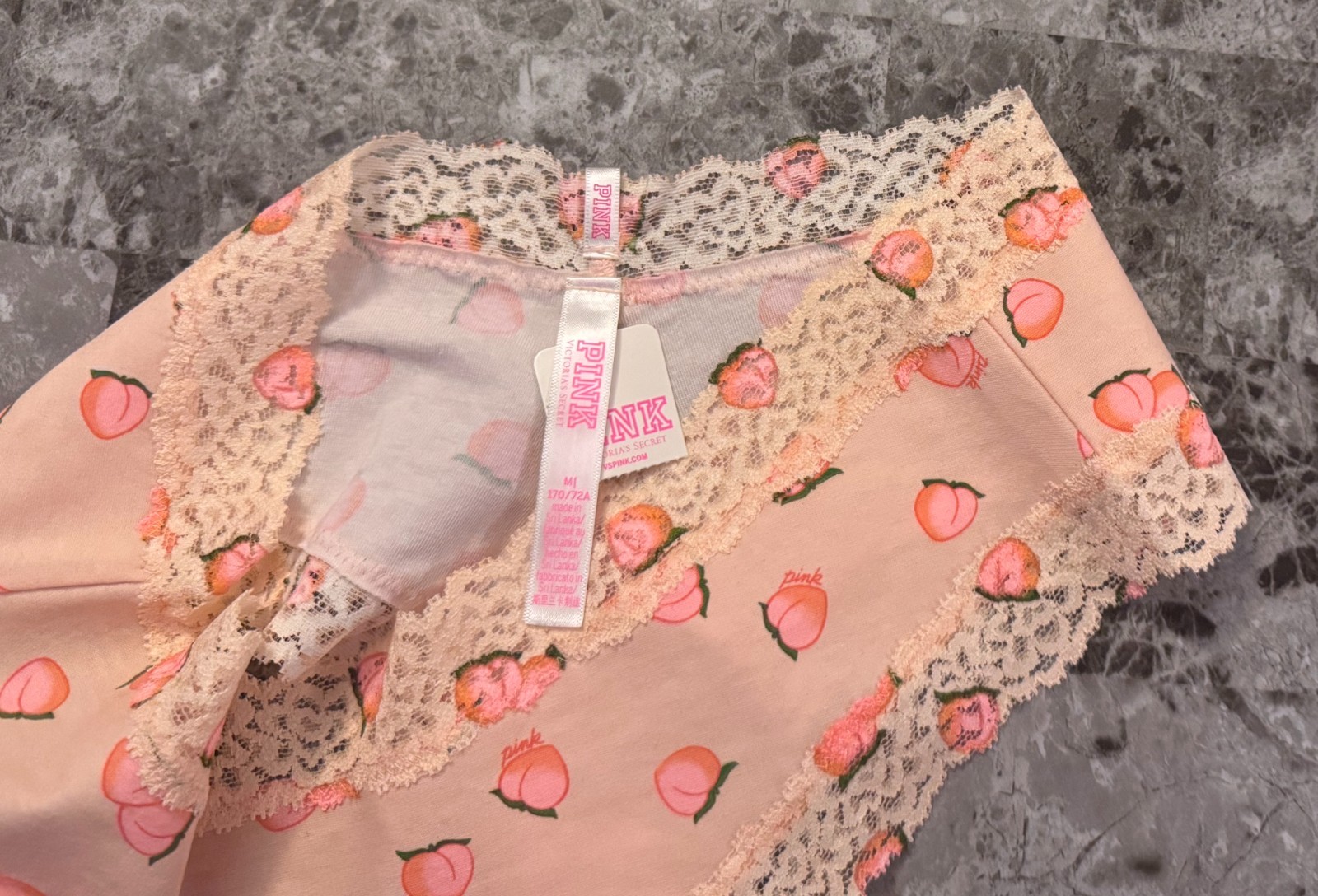 NWT VICTORIA’S SECRET PINK M PEACH LACE RARE EXTRA LOW RISE CHEEKSTER PANTIES