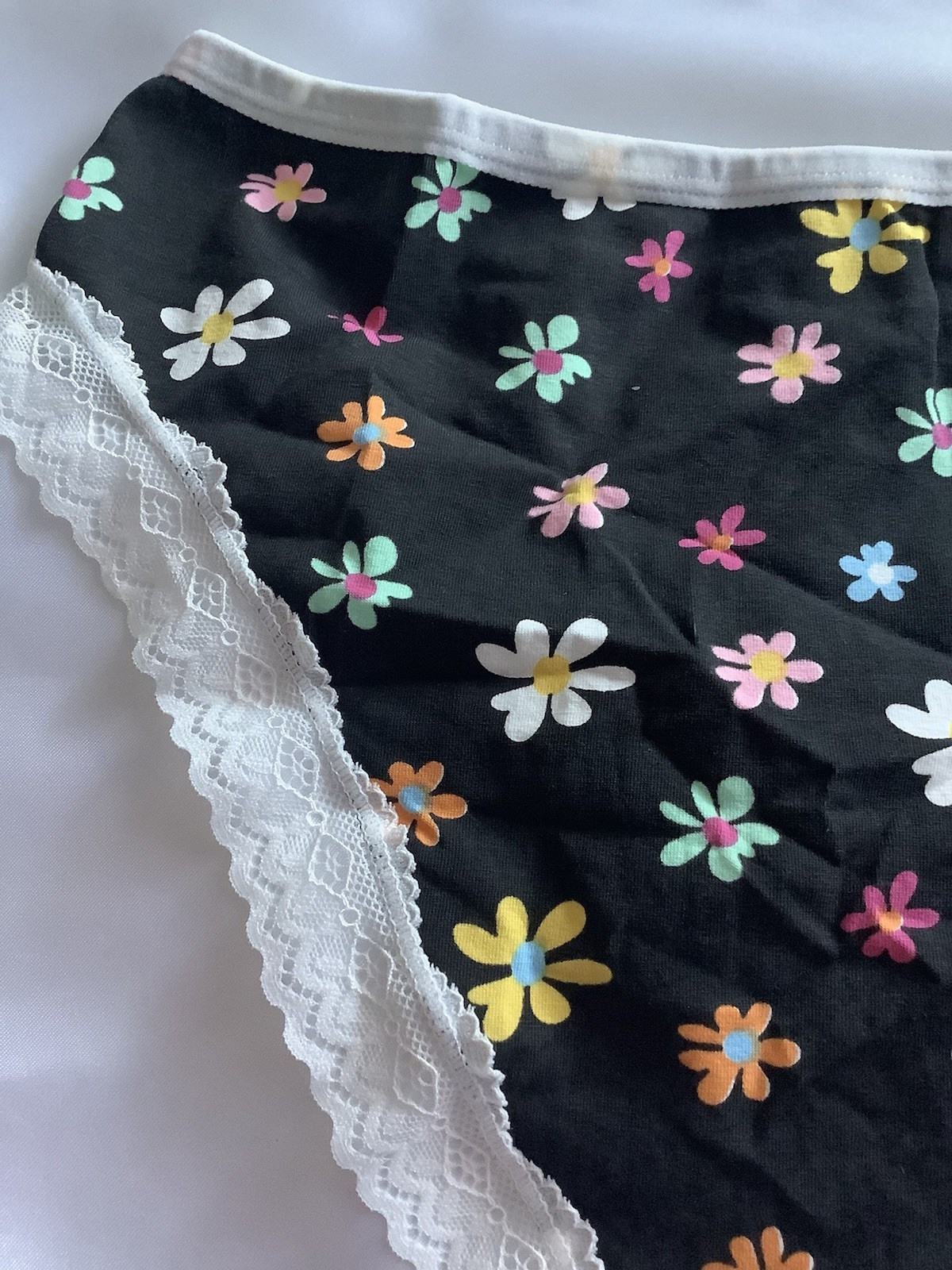Women’s Floral Brief White Lace Trim Comfortable Mid-Rise Panties Small