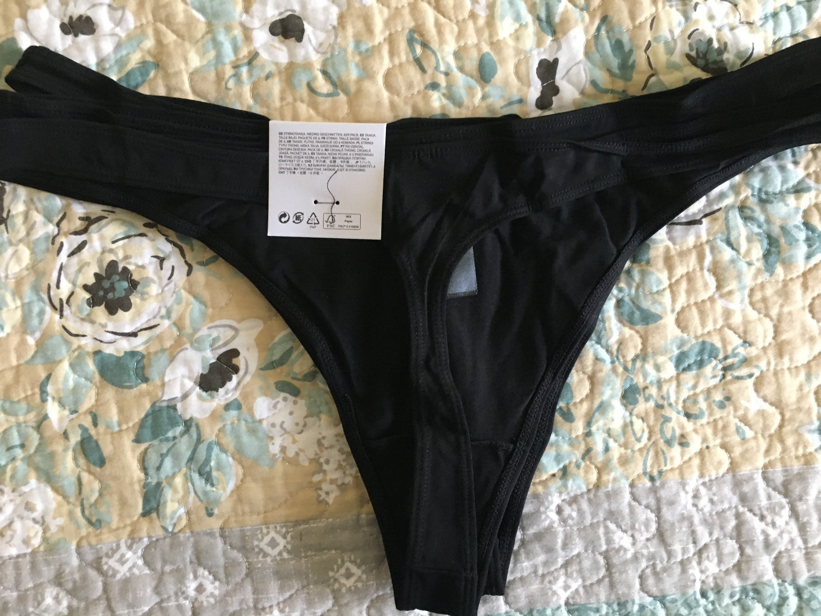 Divided H&M Thong Panties Women’s Size 2XL 6 Pair Black Cotton & Elastane NWT