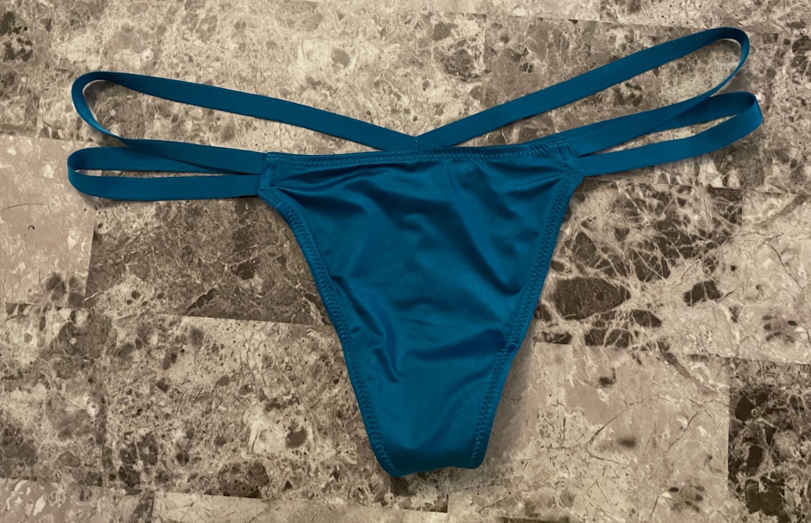 VICTORIA’S SECRET S TURQUOISE BLUE SATIN SMOOTH STRAPPY RARE V STRING PANTIES