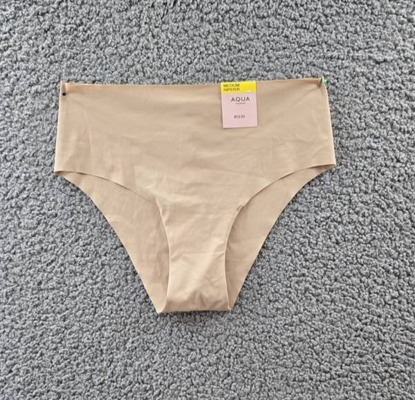 AQUA Stretch Seamless Hipster Underwear Women’s M Latte Cafe Solid Pull On