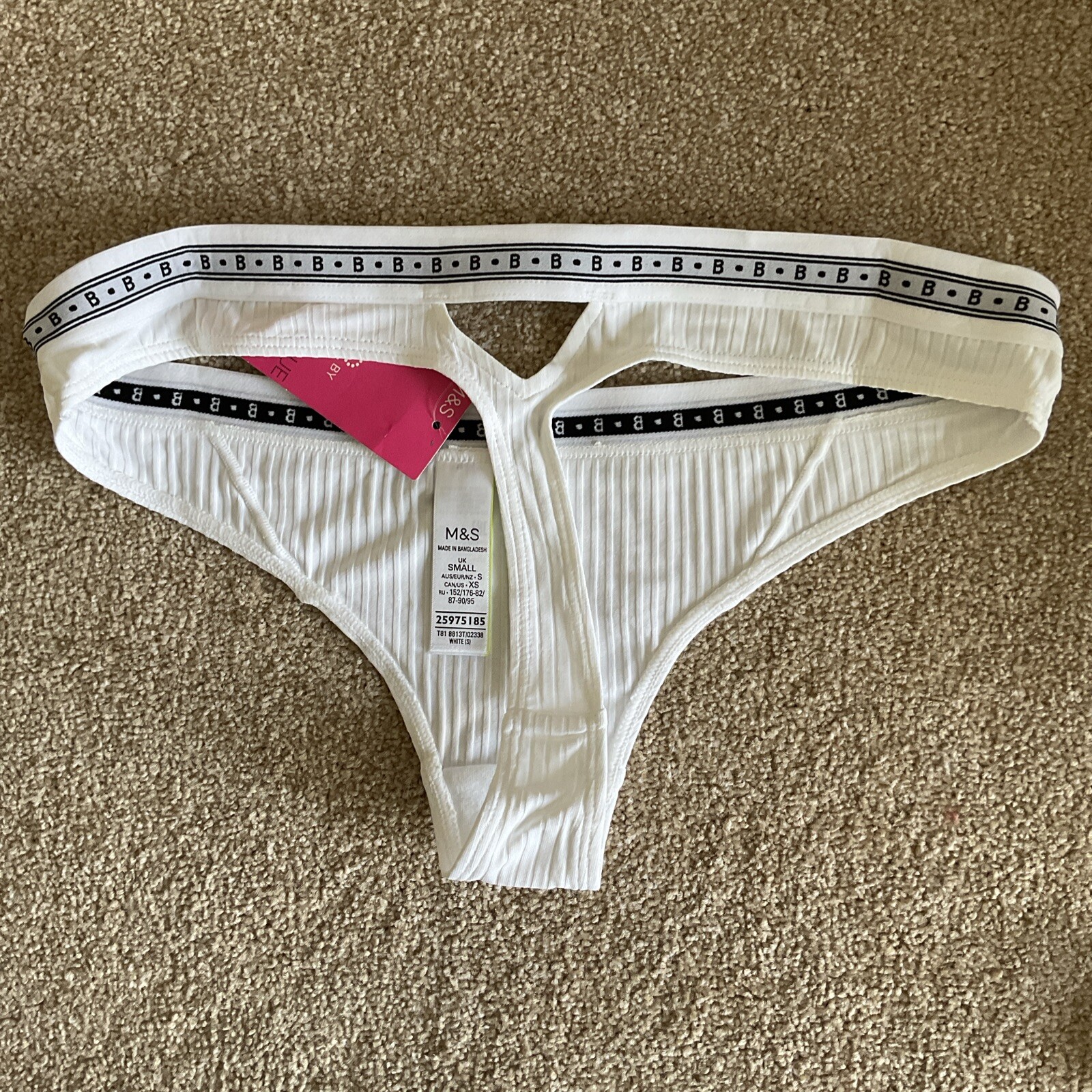 M&S 2 x Size 8 – 10 SMALL Pretty Boutique Ribbed Thong Knickers White S