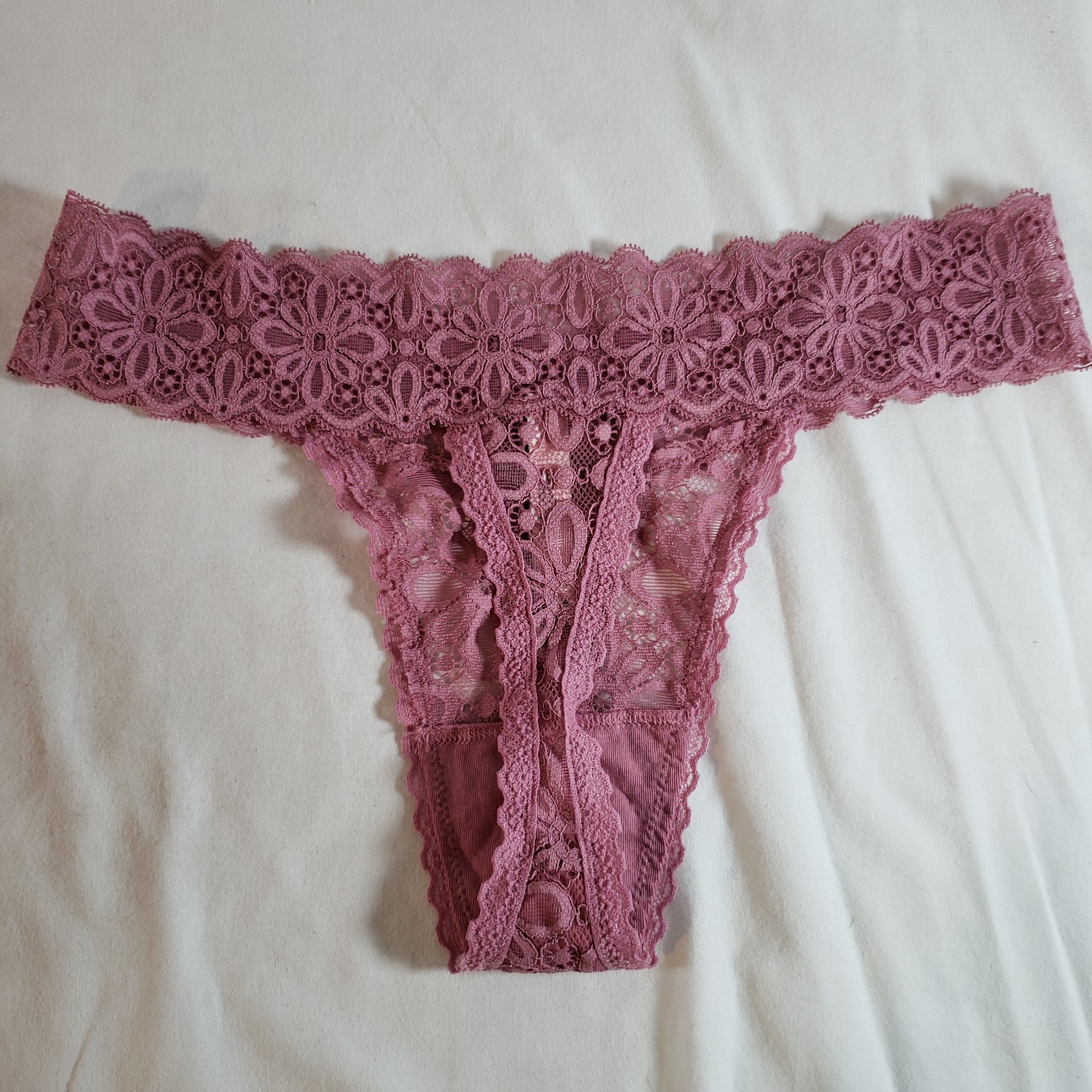 Victoria’s Secret Lace Thong Medium Mauve Purple Embroidered Floral