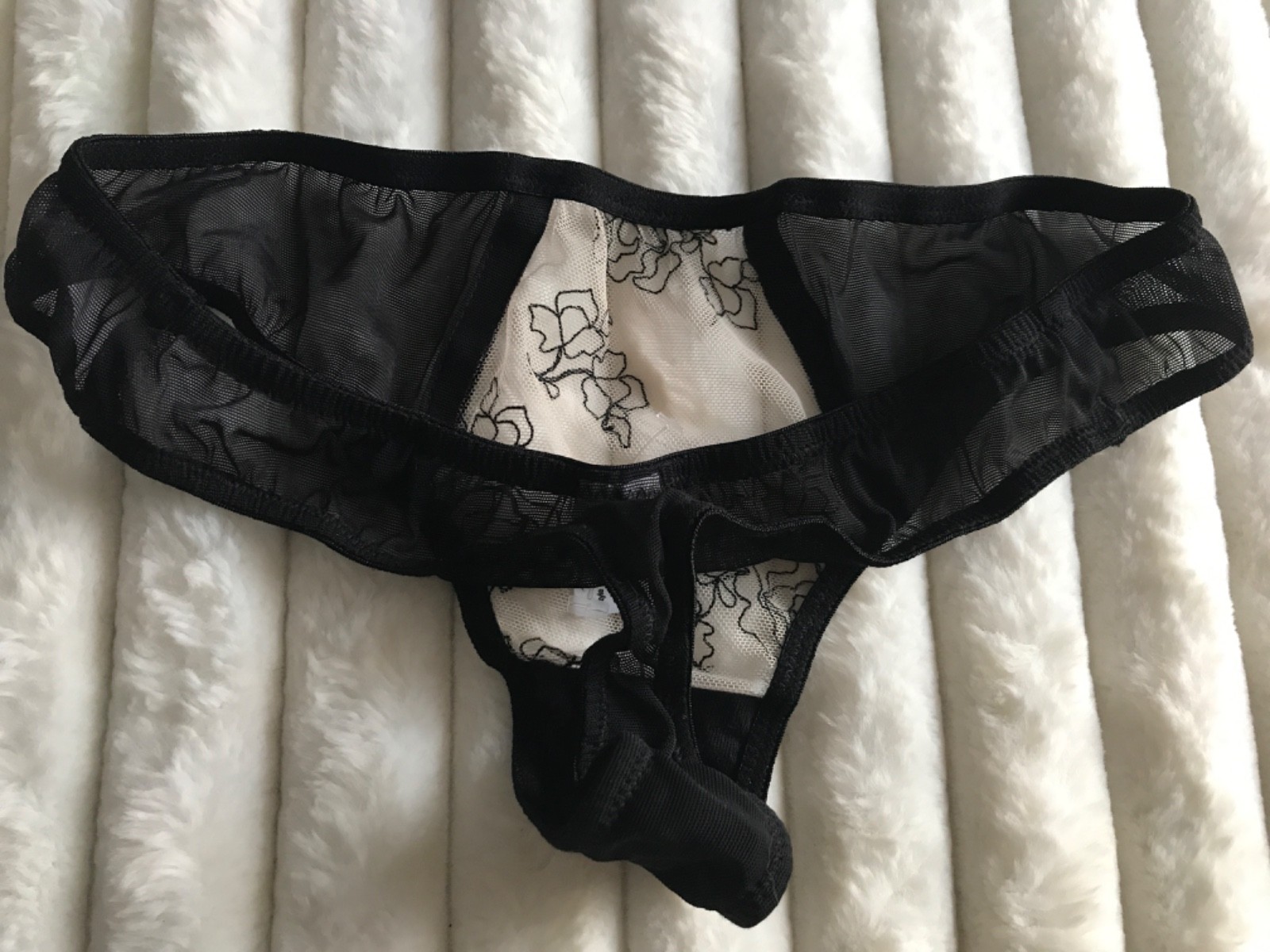 Figleaves boudoir Black lace THONG mesh velvet NEW UK 8/10 new