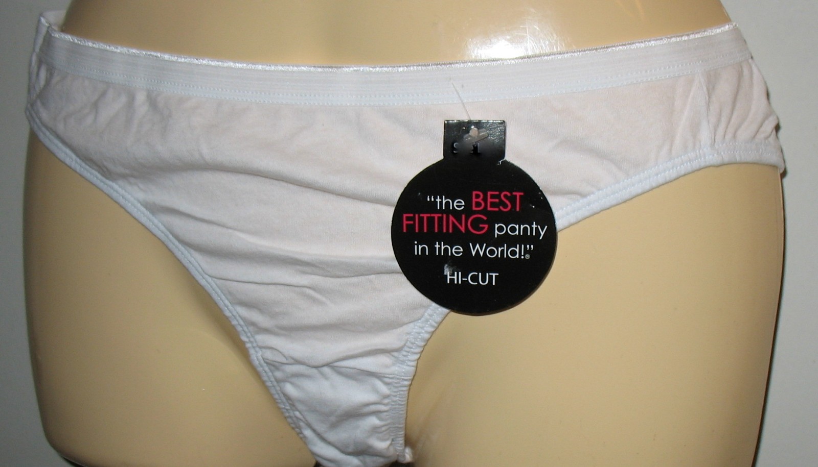 RN #52469 – NEW – WHITE M / 6 – 10% COTTON HI-CUT PANTY ( NO TAGS)