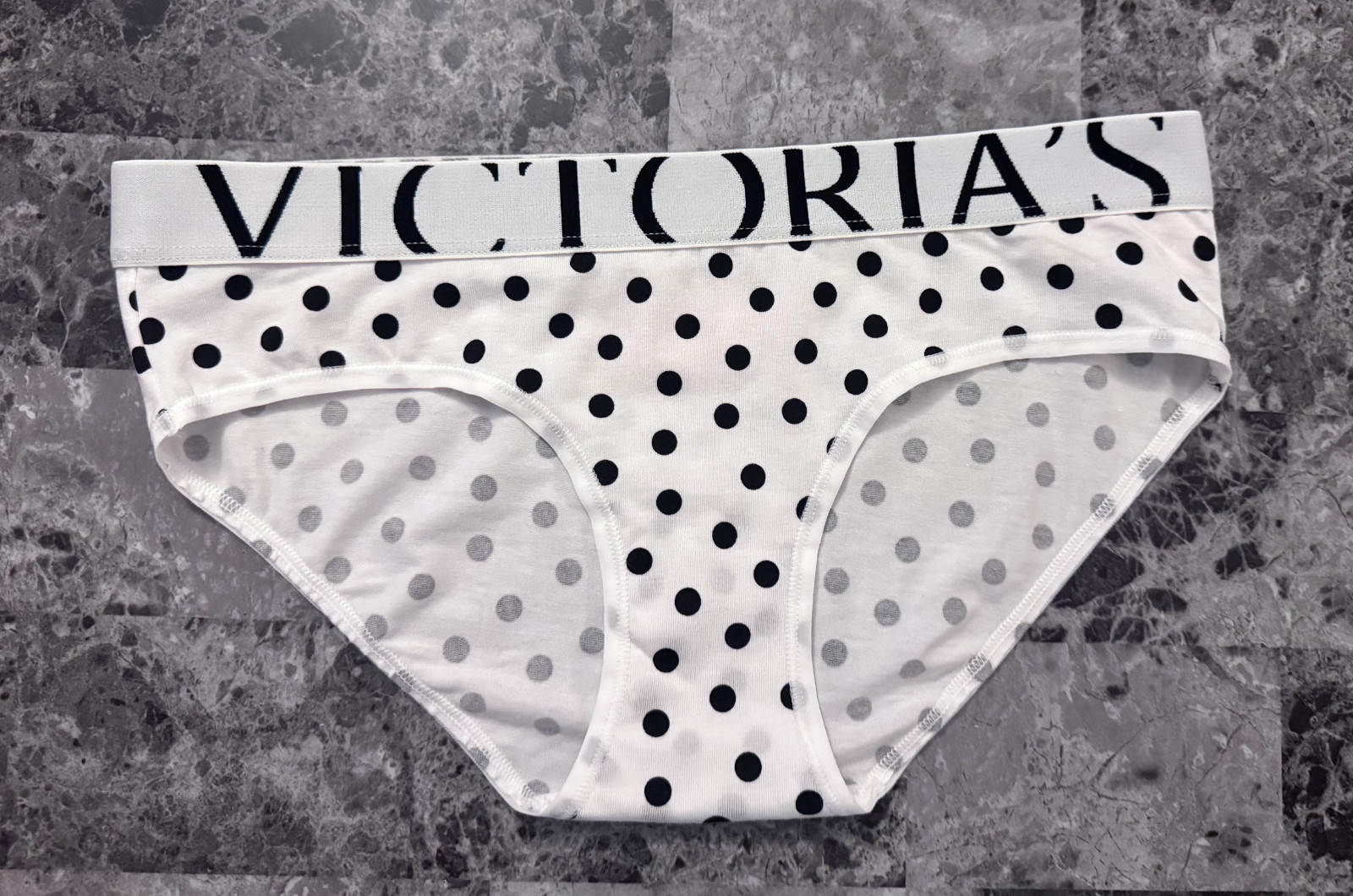 NWT VICTORIA’S SECRET POLKA DOT THICK EXPLODED LOGO WAISTBAND HIPHUGGER PANTIES