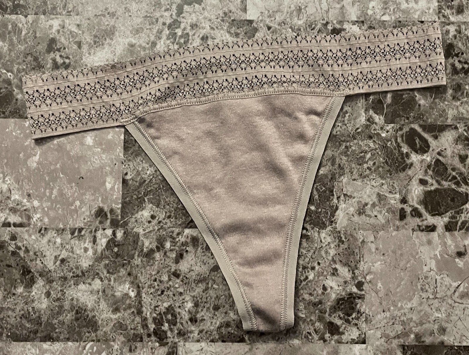 NWT VICTORIA’S SECRET SMALL TAUPE COTTON LACE BAND THONG VINTAGE RARE THONG