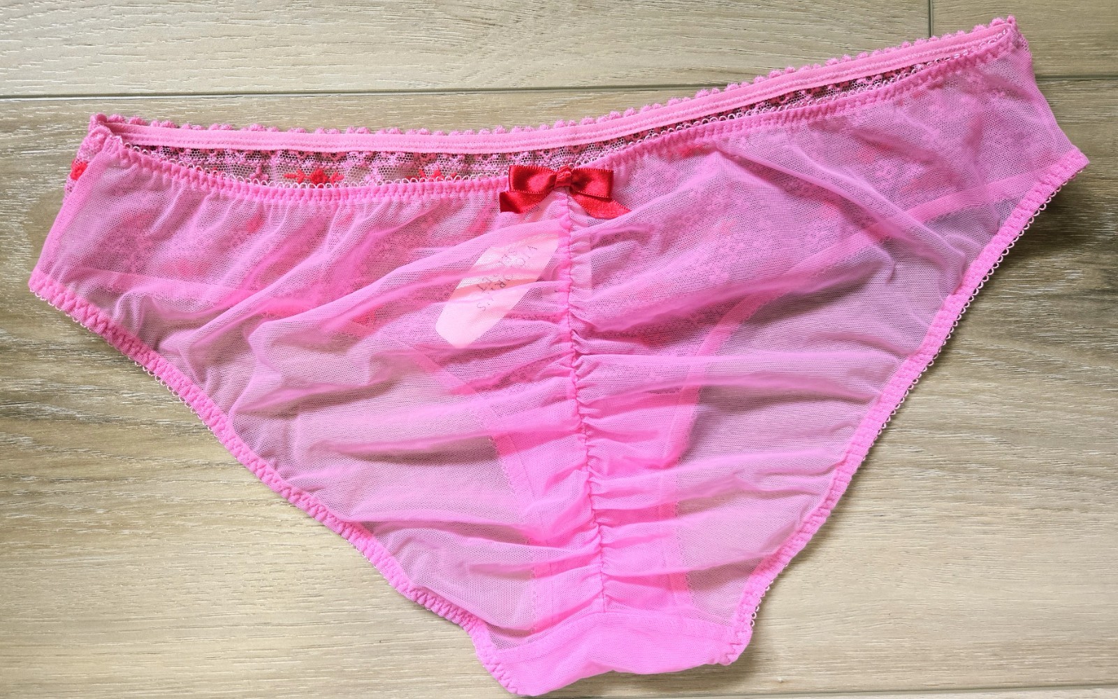 NWT Vintage Victoria’s Secret Pout Pink Sheer Mesh Low-Rise Bikini Panties Bow M