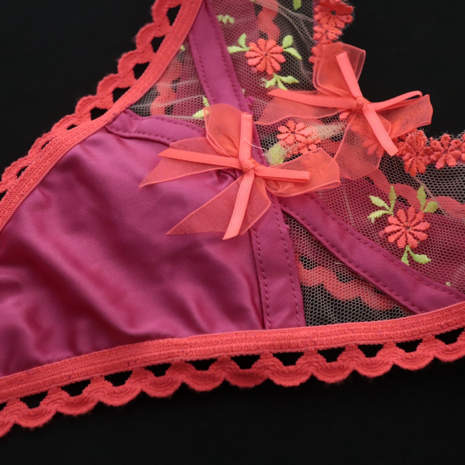 NEW For Love & Lemons VS Rare Satin Sheer Bow Ruffle Thong Panty S SMALL