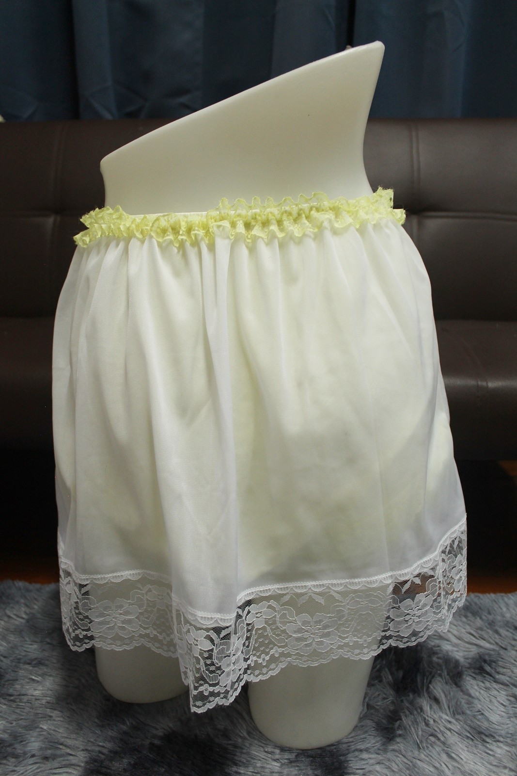 #A98 2XL/ElasticW.24-44″ 2in1 Yellow Nylon Full Brief + White Half Slip 15″