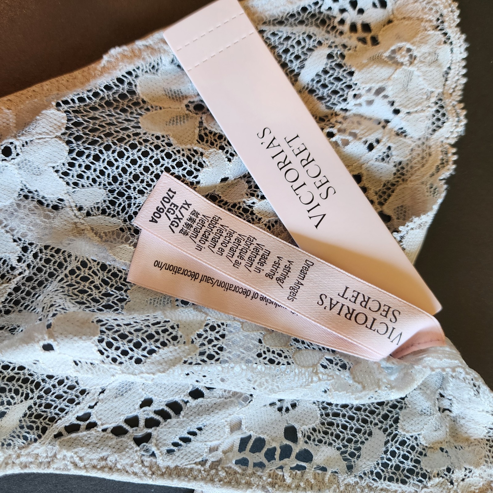Victoria’s Secret Dream Angels V-string NWT Lace Size XL Gray