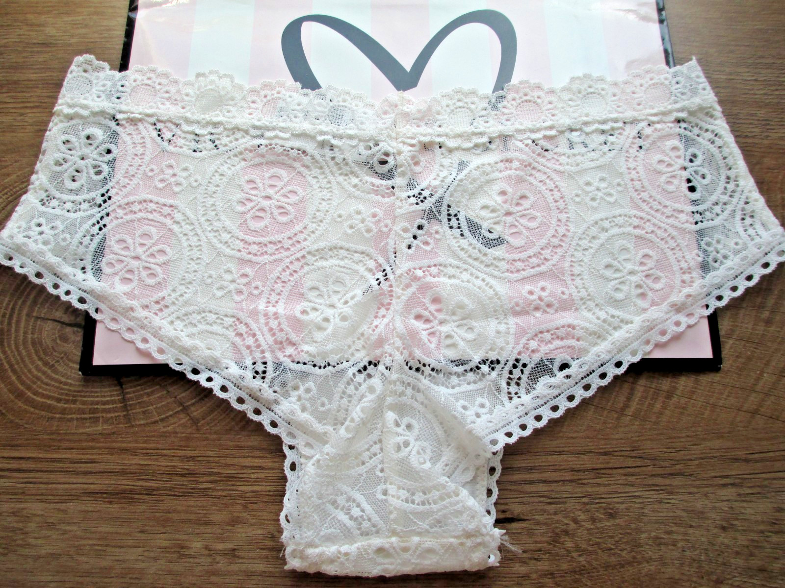 VICTORIA’S SECRET PINK Wink Cheeky Panty S M L XL Coconut White NWT Eyelet Lace